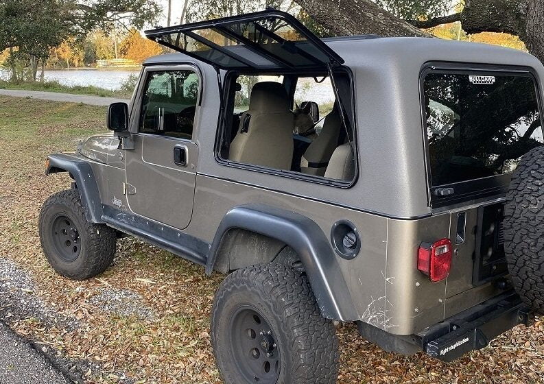 LJ Hardtop - Discovery Hybrid window