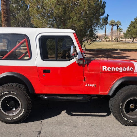 Jeep Wrangler CJ-7 with Bulldawg upper half doors